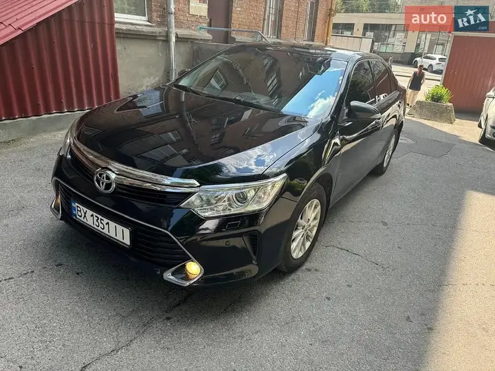 Toyota Camry 2017 photo 3