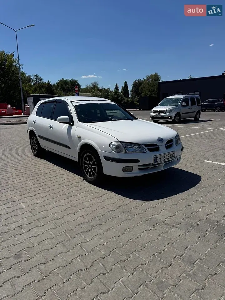 Nissan Almera