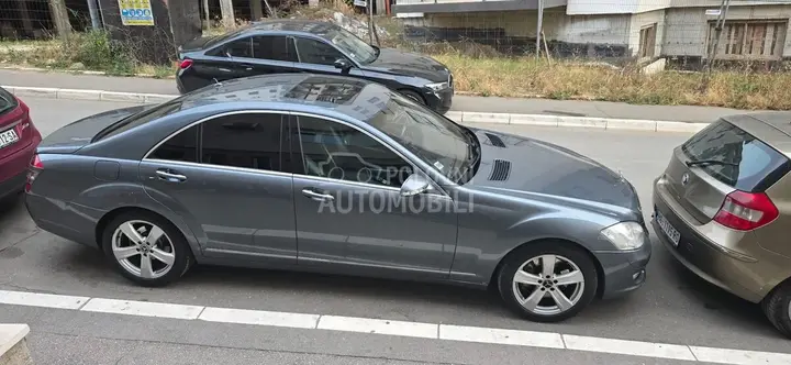 Mercedes-Benz S 320 2009 photo 2