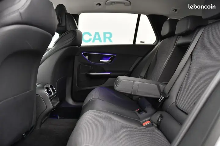 Mercedes-Benz C-Class 2023 photo 4
