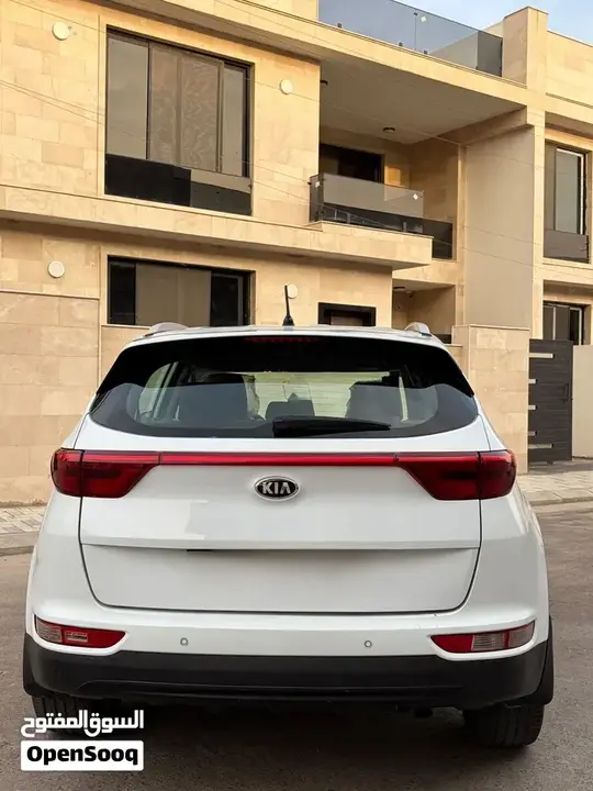 Kia K4