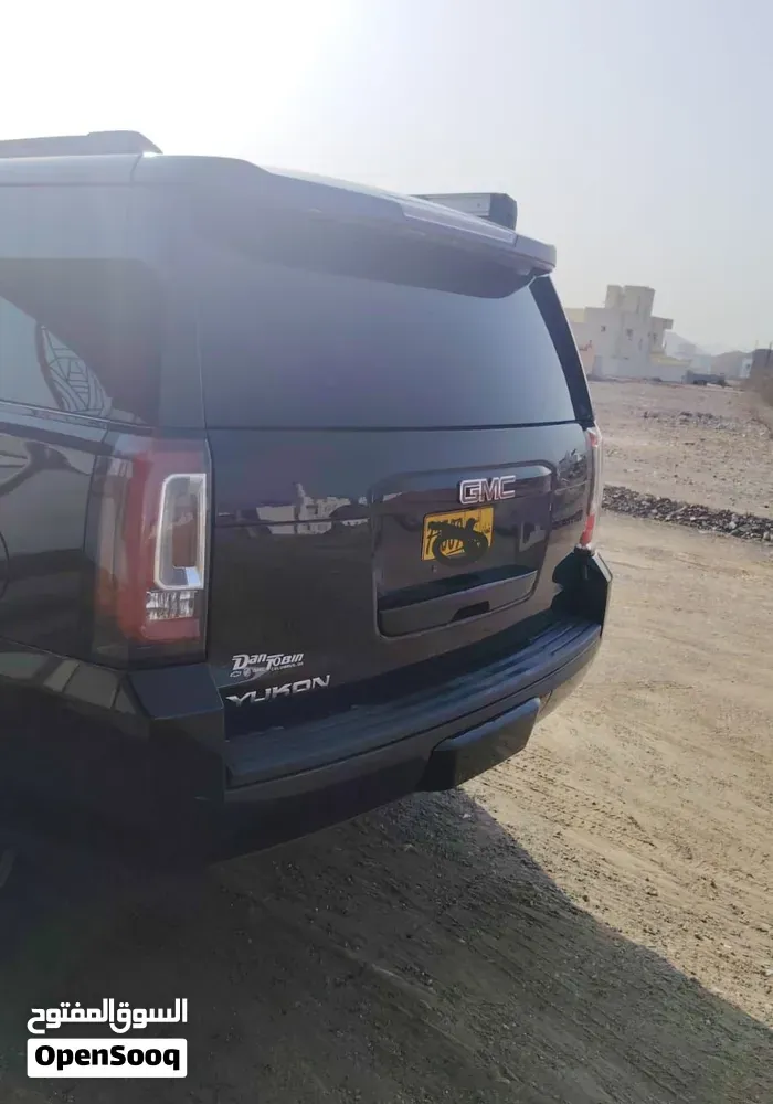 GMC Yukon 2016 photo 2