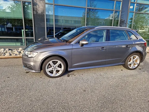 Audi E-Tron 2018 photo 2