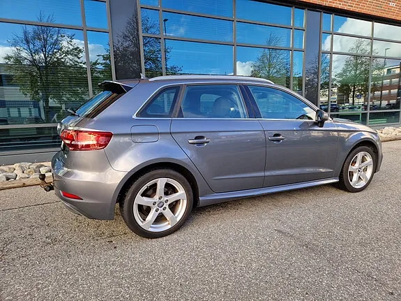 Audi E-Tron 2018 photo 5
