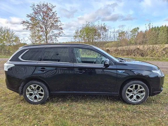 Mitsubishi Outlander 2014 photo 4