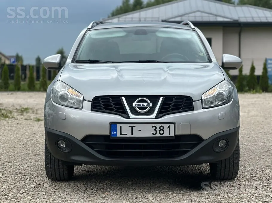 Nissan Qashqai 2012 photo 2
