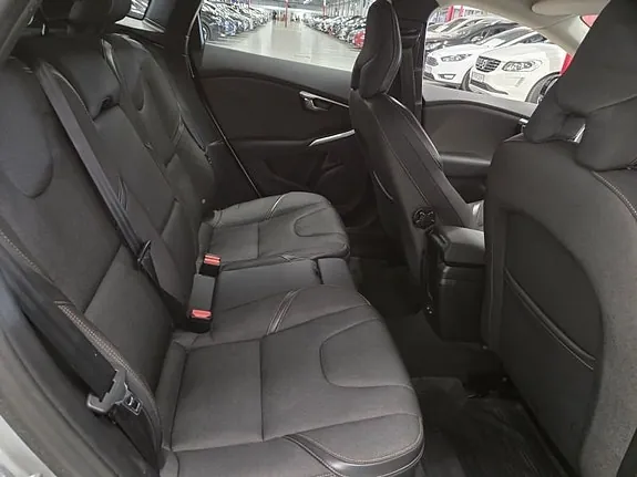 Volvo V40 Cross Country 2016 photo 5