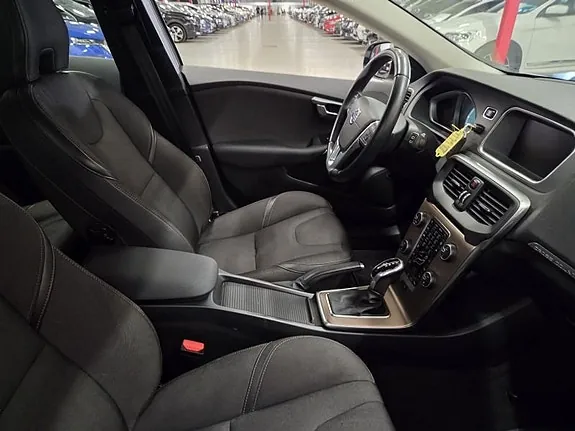 Volvo V40 Cross Country 2016 photo 4