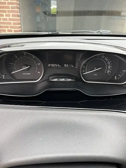 Peugeot 208 2016 photo 5