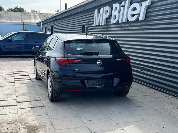 Opel Astra 2019 photo 3
