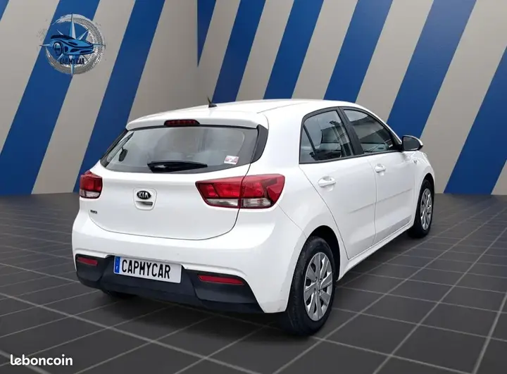 Kia Rio 2019 photo 2