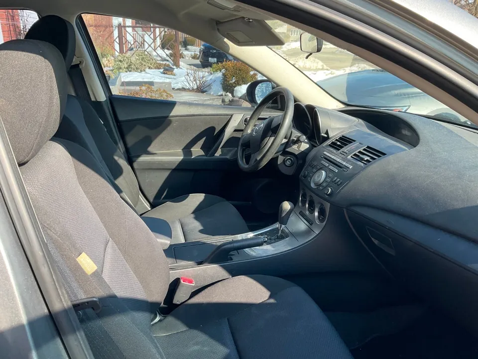 Mazda 3 2010 photo 4
