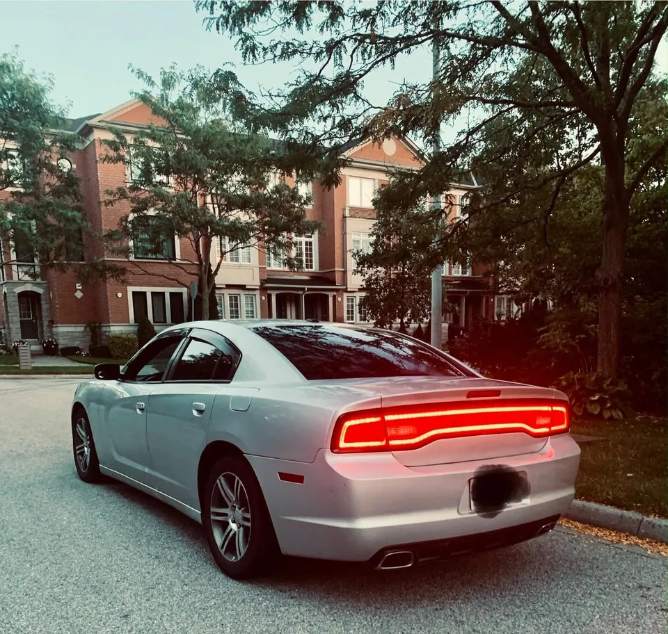 Dodge Charger 2012 photo 2