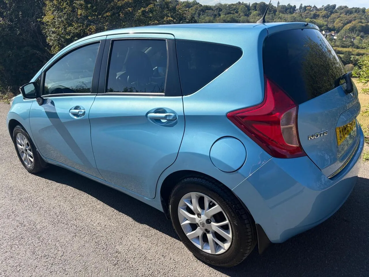 Nissan Note 2015 photo 4