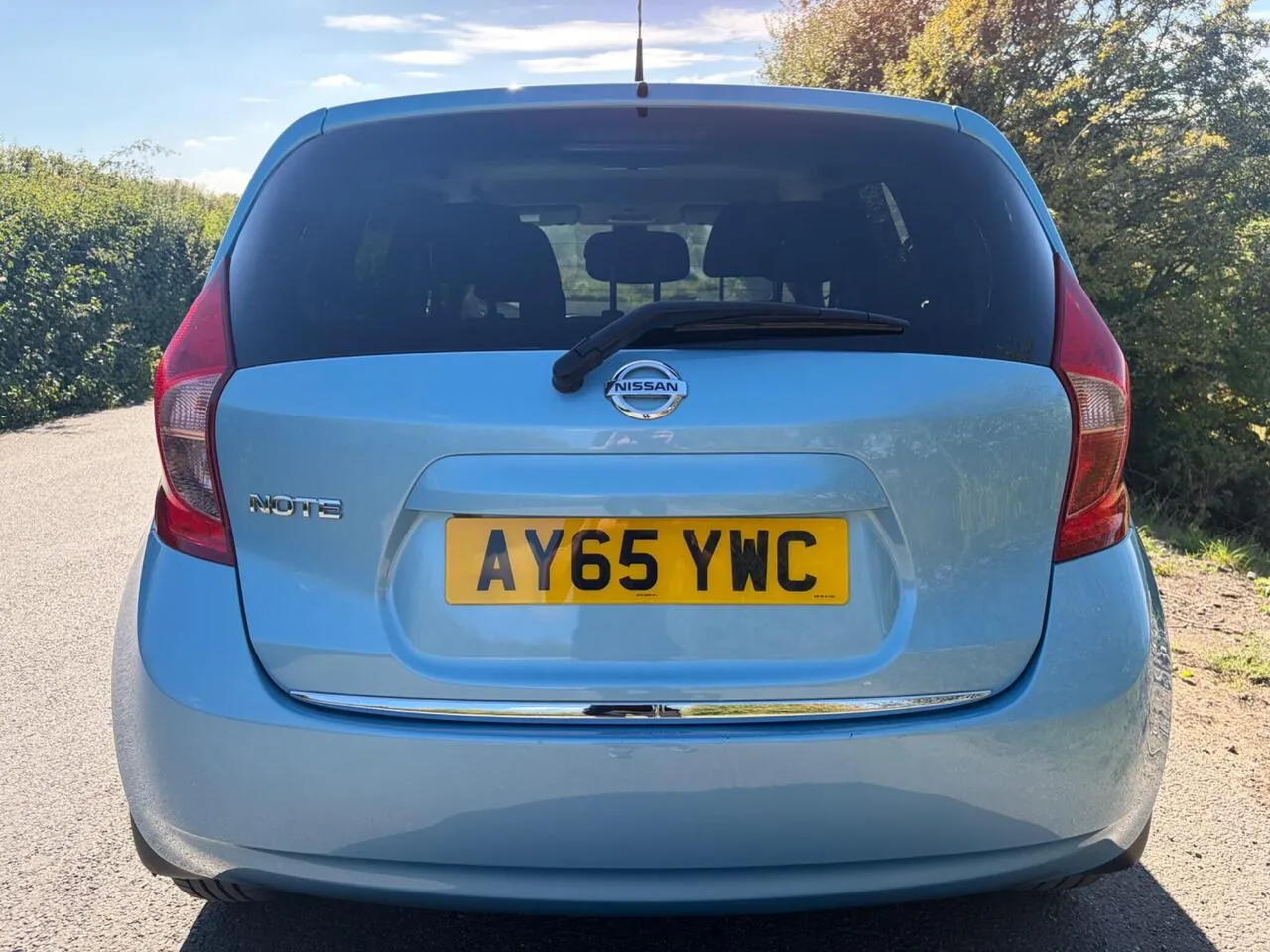 Nissan Note 2015 photo 5