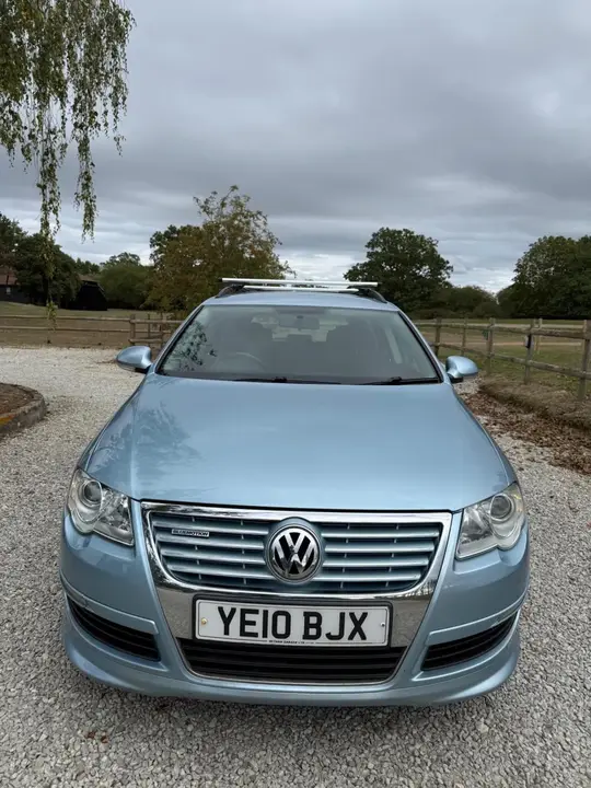Volkswagen Passat 2010 photo 2