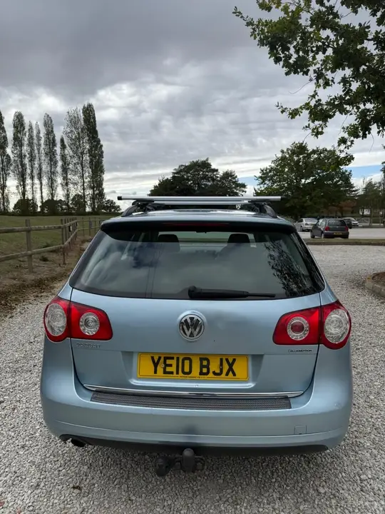 Volkswagen Passat 2010 photo 4