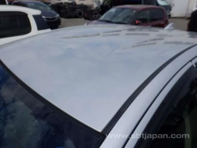 Toyota Aqua S 2018 photo 5