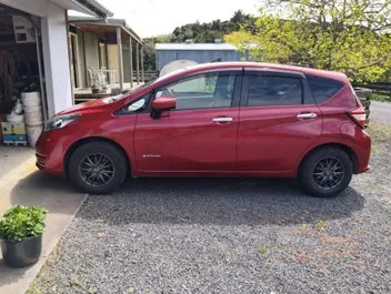 Nissan Note 2019 photo 2
