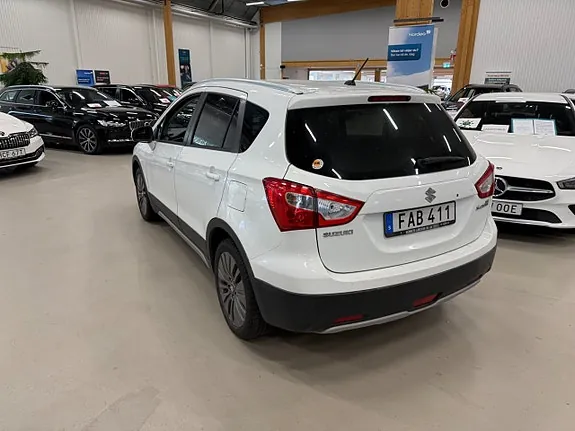Suzuki S-Cross 2015 photo 2