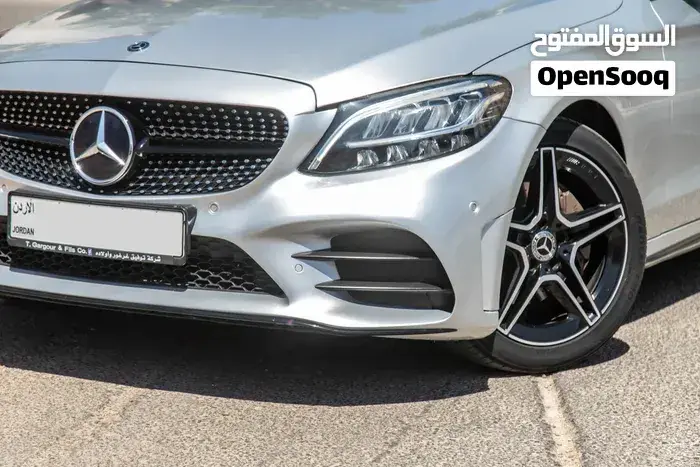 Mercedes-Benz C-Class 2019 photo 3
