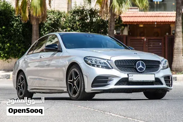 Mercedes-Benz C-Class 2019 photo 2