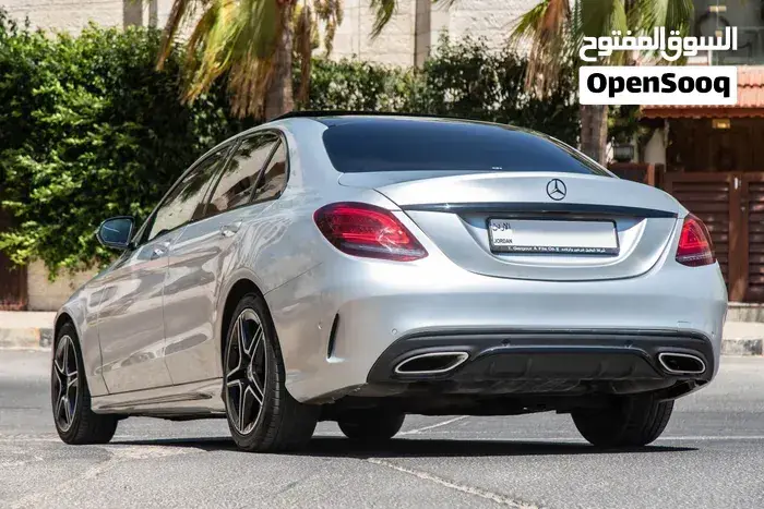 Mercedes-Benz C-Class 2019 photo 4