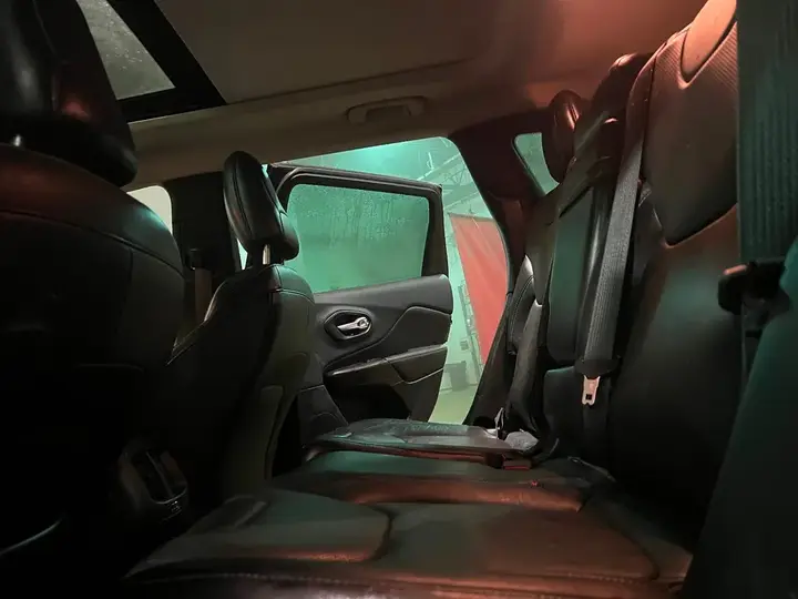 Jeep Cherokee 2014 photo 5