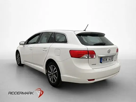 Toyota Avensis 2013 photo 5