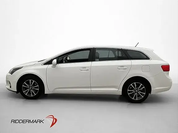 Toyota Avensis 2013 photo 4