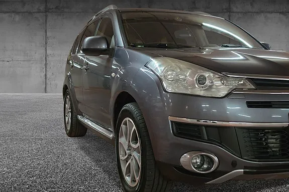 Citroen C-Crosser 2008 photo 2