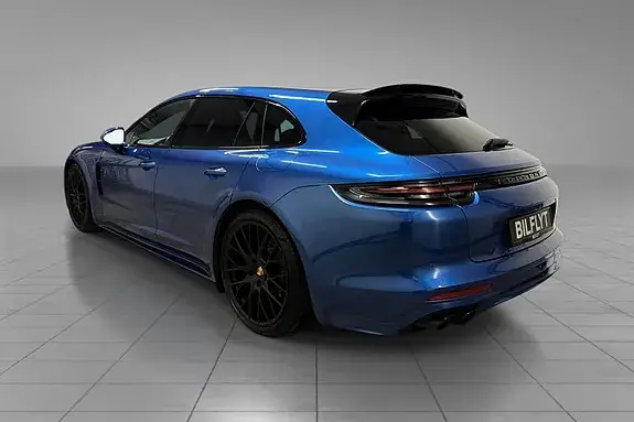 Porsche Panamera 4 2018 photo 2