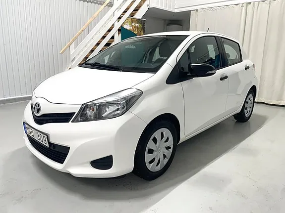 Toyota Yaris 2012 photo 2