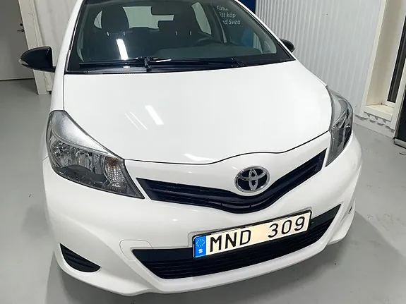 Toyota Yaris 2012 photo 3