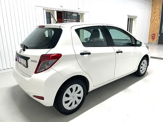 Toyota Yaris 2012 photo 5
