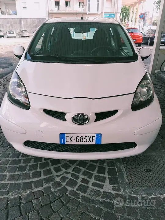 Toyota Aygo 2012 photo 2