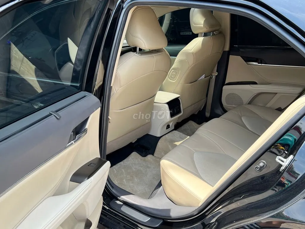 Toyota Camry 2023 photo 4