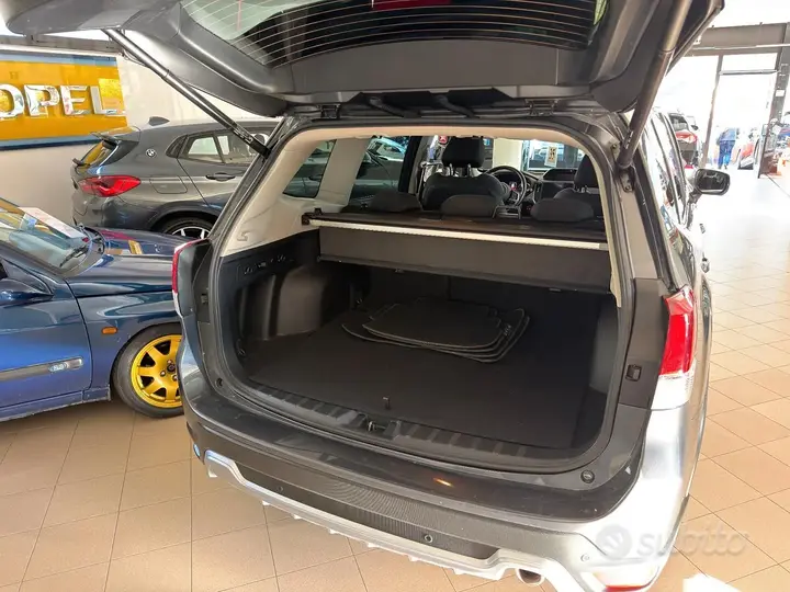 Subaru Forester 2023 photo 4