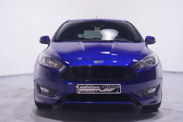 Ford Focus 2017 photo 2