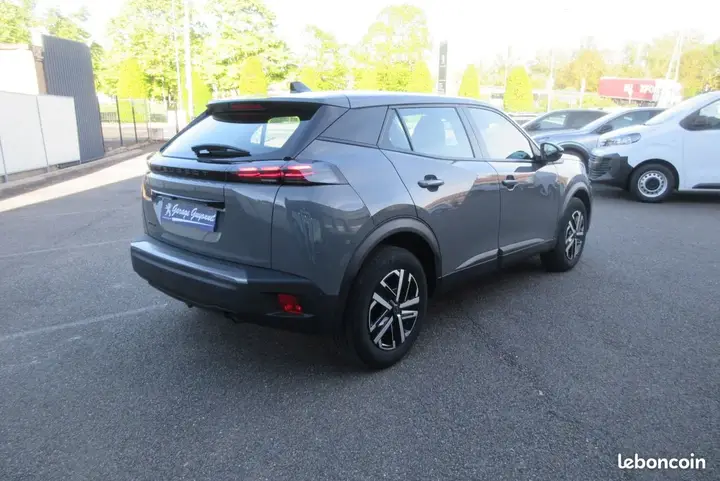 Peugeot 2008 2023 photo 2
