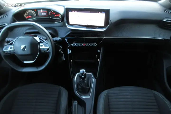 Peugeot 2008 2023 photo 5