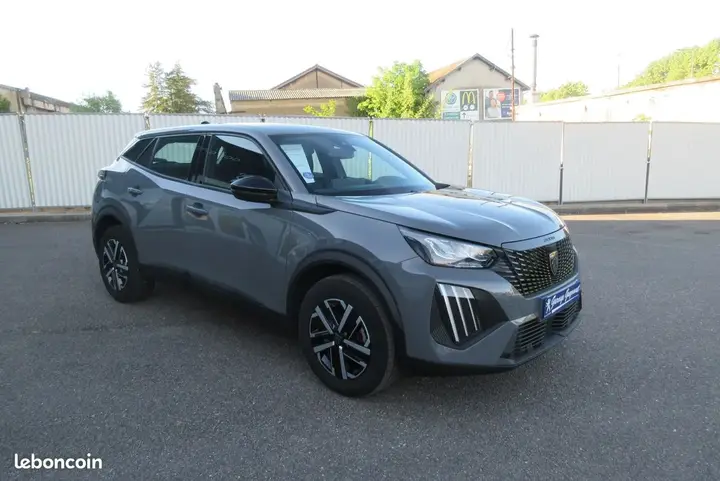 Peugeot 2008 2023 photo 3