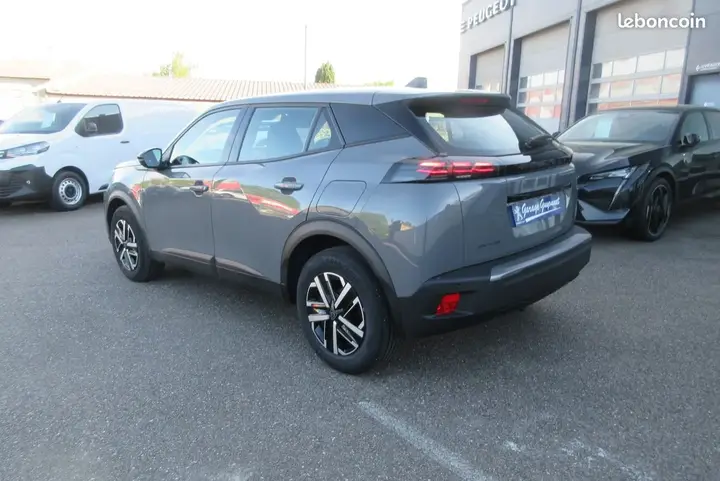 Peugeot 2008 2023 photo 4