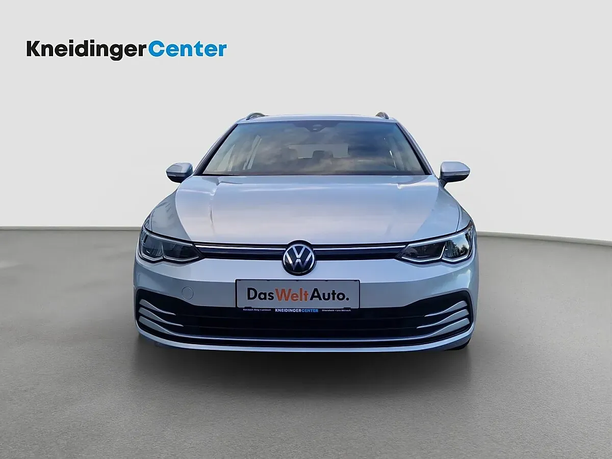 Volkswagen Golf 2023 photo 2