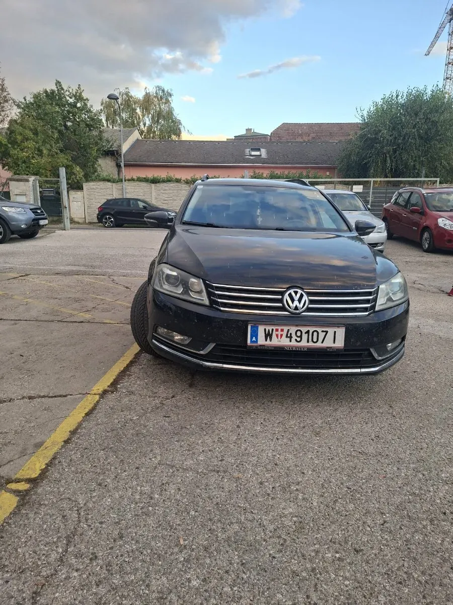 Volkswagen Passat 2011 photo 3