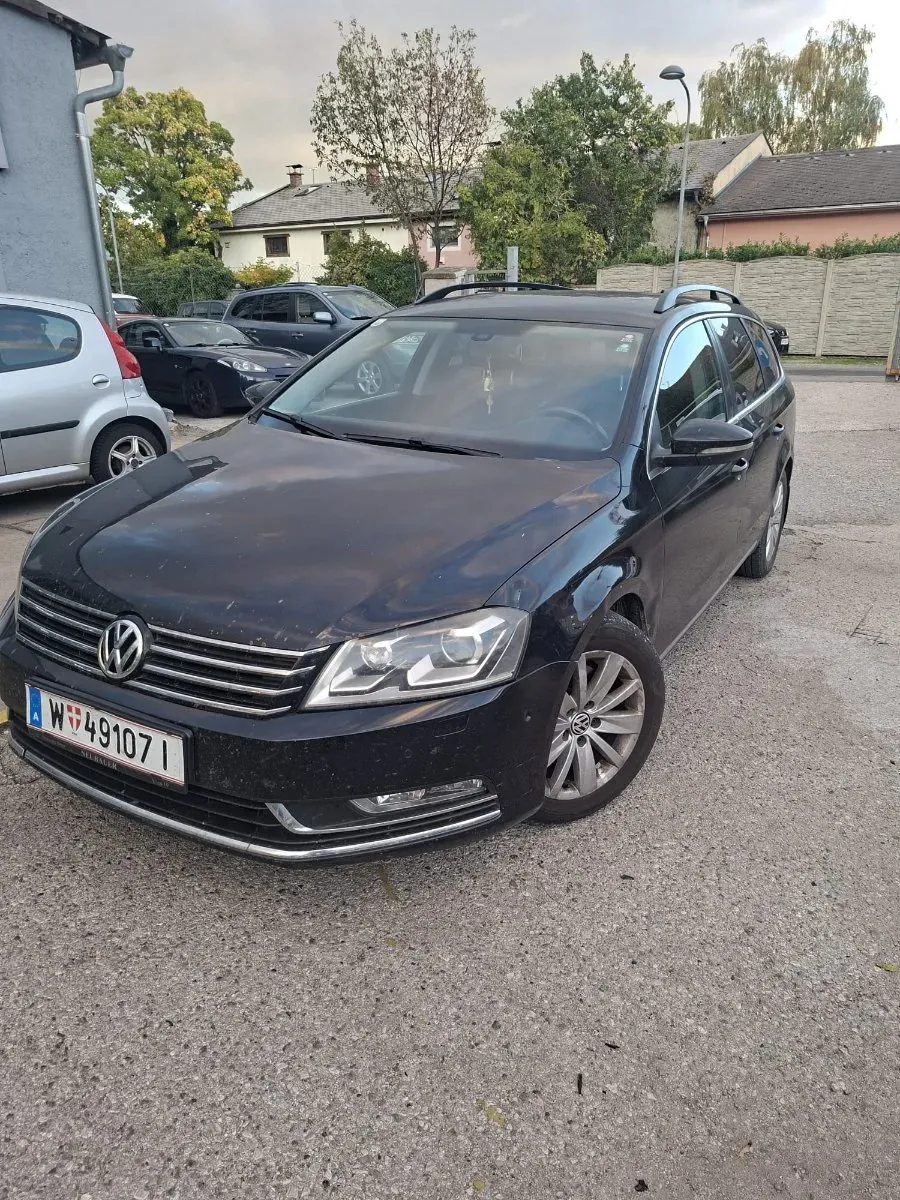 Volkswagen Passat 2011 photo 2