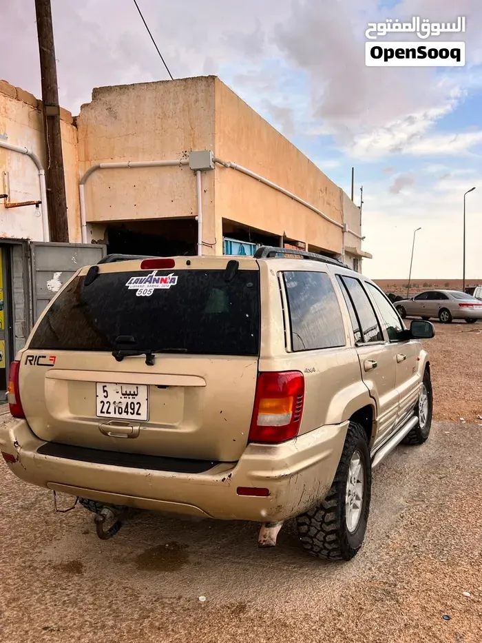 Jeep Grand Cherokee 2004 photo 2