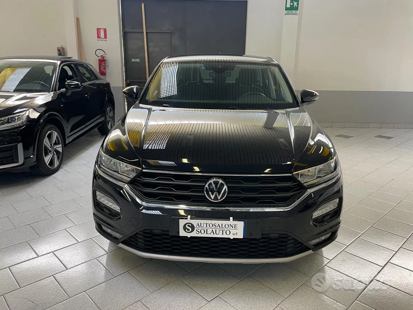 Volkswagen T-Roc 2021 photo 2