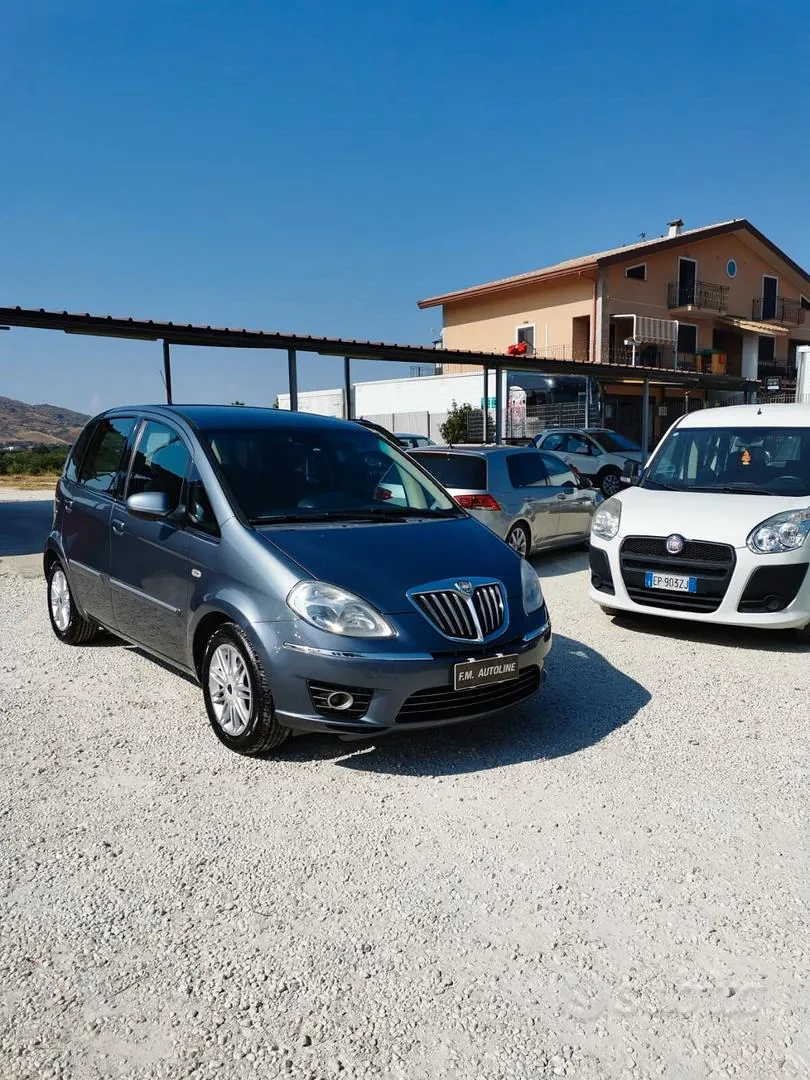 Lancia Musa 2010 photo 2