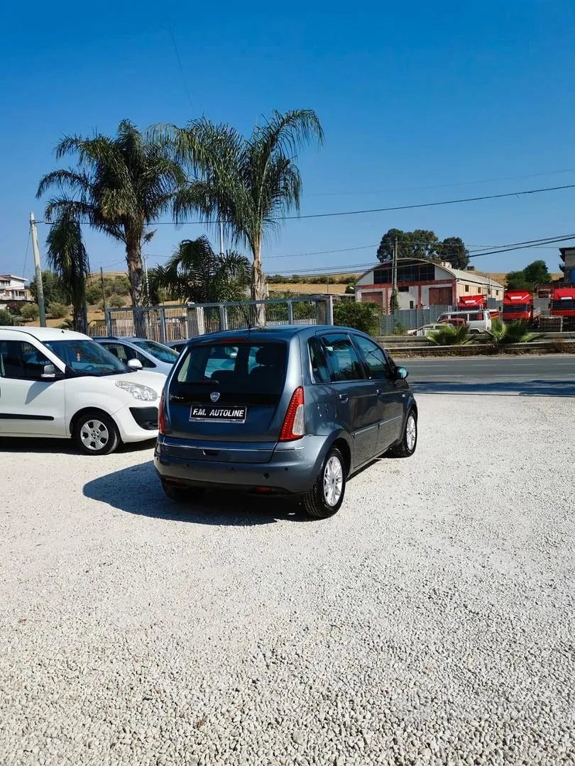Lancia Musa 2010 photo 4